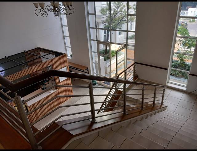 220M² OFFICE TO LET IN BRYANSTON